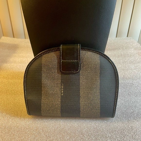 FENDI PEQUIN BIFOLD WALLET - Picture 2 of 8